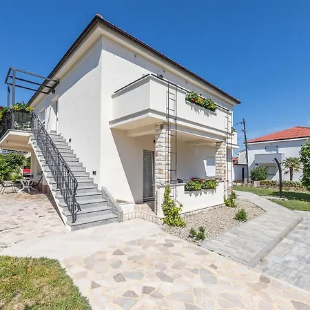 In 300 Meter Vom * Baška